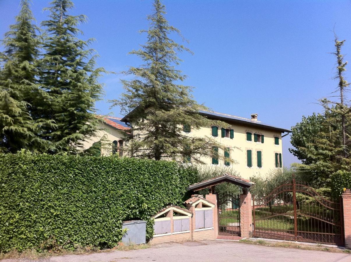 Cascina Tabachera X8 Country Villa Garda Lake Pozzolengo Room photo